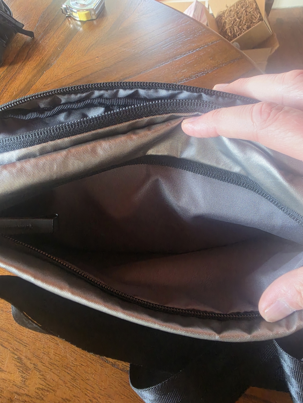 Chrome Industries Sling Shoulder Crossbody Metallic Silver Chromium Bag - NWOT - Picture 6 of 12